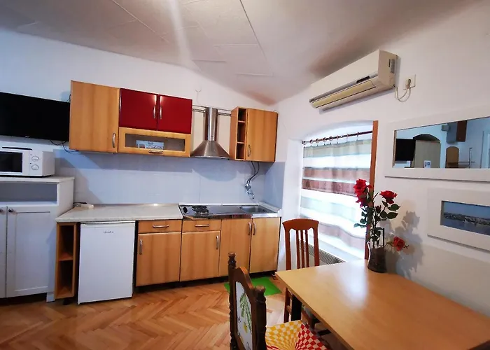 Duxiana With Garden Appartement