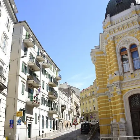 Apartament Duxiana With Garden Rijeka